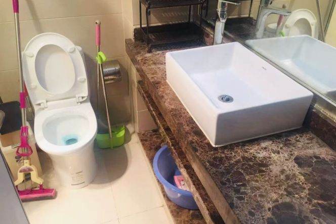 1Studio near line 7 and Shanghai University can long and short term lease