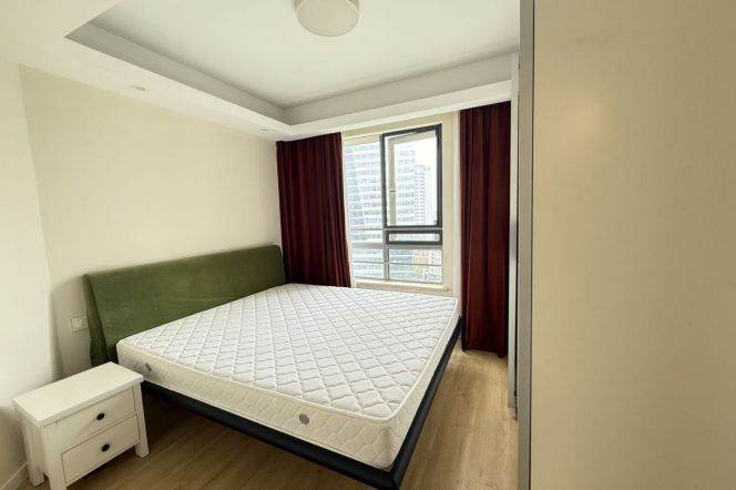 Elevator 1br-Yan'an West Road - 10 minutes to Line 2/11 - Jiangsu Road