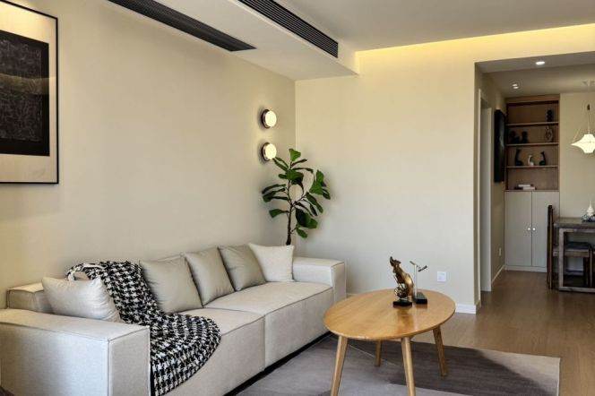 Spacious 2Br + Balcony | Yanping rd & Changping rd metro | Wuning rd L13&14