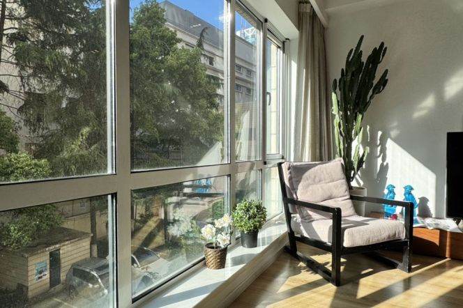 Grand Plaza @Julu lu/Fumin lu | Bar street | Standard 3br-2bathr | Great sunshine