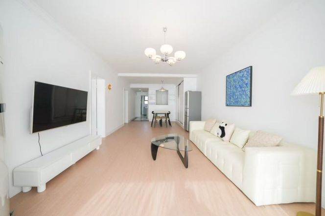 Nice 3br ,2bth, close to Longbaixincun, Line 10