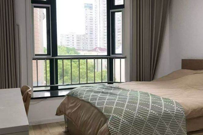 Elevator 4Brs/2Lrs/2Bts apt nr Jiangsu rd,M2/11