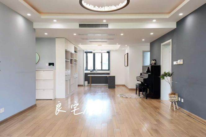 xiangyang rd 3br2bath160sqm
