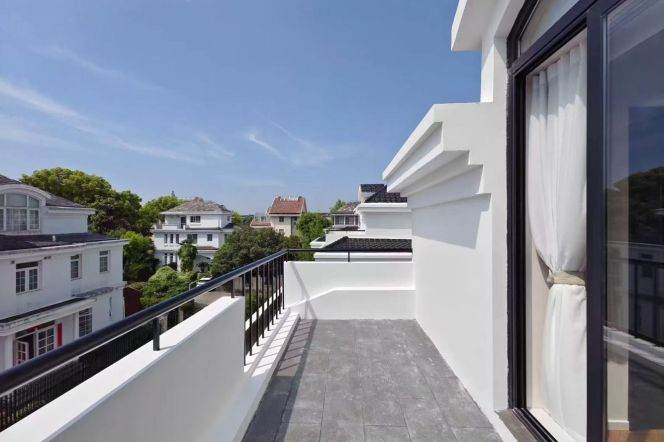 brand new 4brs plus study nice garden near German school 48.5K