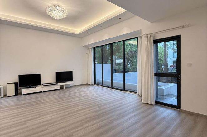 modern 4brs house with garden terrace floor heating near SAS and BISS only 33.5K