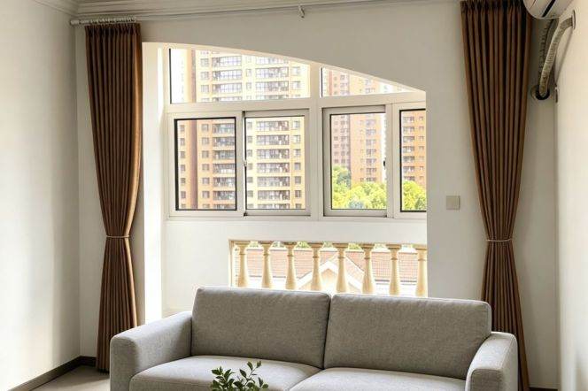 4brs 2baths 176sqm Duplex- Unfurnished- Suitable for Family- Suzhou River -Jing’an 
