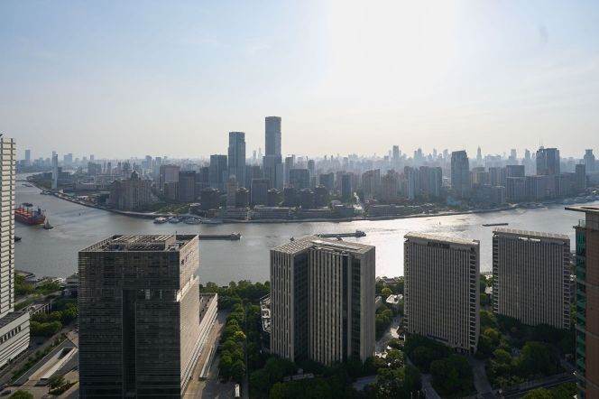 brand new big 3brs floor heating modern furniture beside Huang pu river 