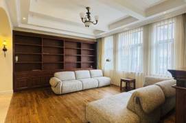 Elevator Big 2br/1bt Flat beside Fuxing Park