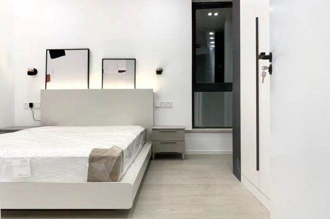 Jingan | Luxury Spacious 4BR + Maid Room, Fully Furnished