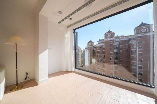 Nice 3br ,2bth, close to Longbaixincun, Line 10