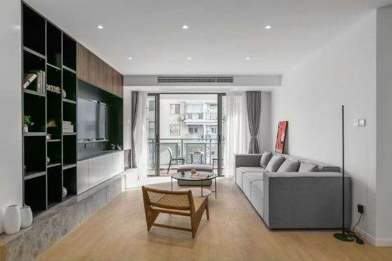 4 Brs, 2 Baths, Open Balcony/Floor heating/Dish washer, 140 sqm @ Hongqiao metro L3,4&10