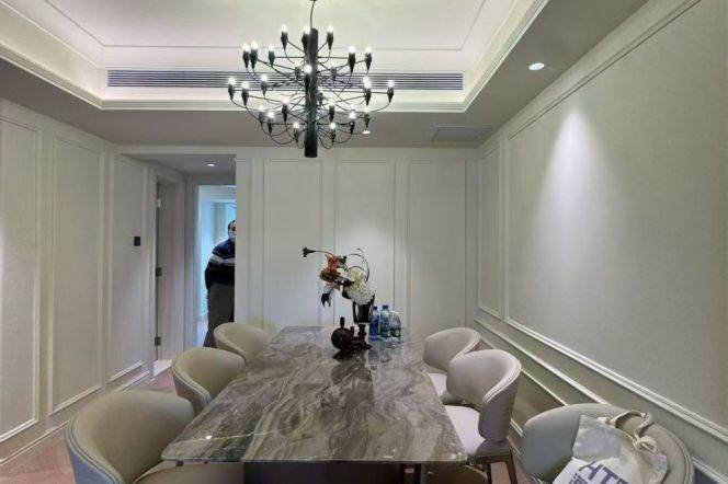 Jing'an  | Spacious 3BR+2Bath  Prime Location
