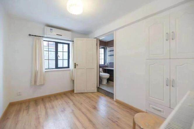 2 Brs, 2 Baths with Terrace/Wall heating/Oven, YongKang/Xiangyang @ IAPM 