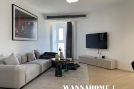 Spacious&Bright 3Bdrs 1Bath Apt+L7 Chang Ping Rd/Green Compound+Large Balcony+Good View