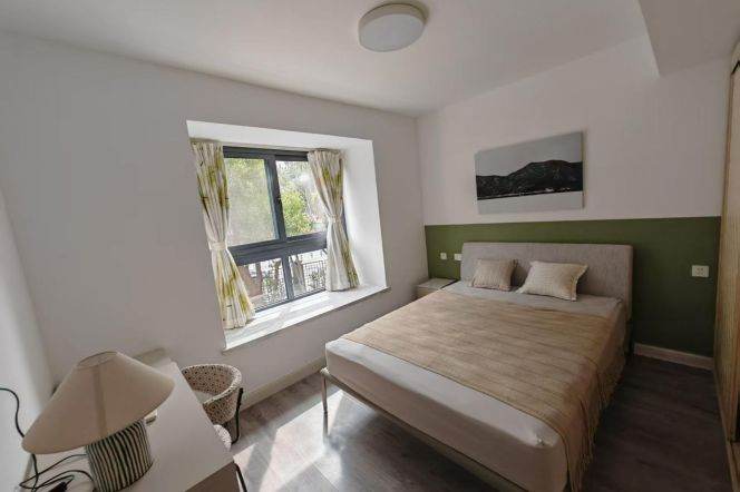 Homey 2br with clubhouse nr Longde rd &Suzhou River Line 2/11/13 