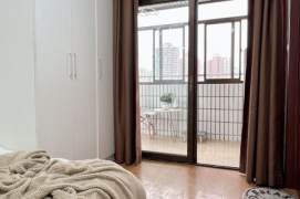 Bright room with balcony near Jingan temple, close to SJTU, long/ short term accepted