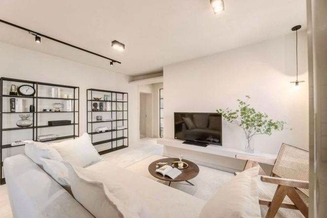 Modern 2BR Highrise on Wuxing Rd with Floorheating/View 15K 