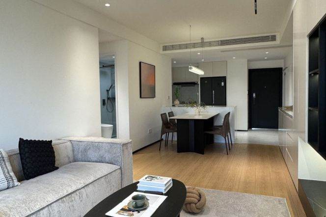 Suzhou Creek | Zhenping rd metro L3/4/7 | Modern 2BR +Great view 17.6K