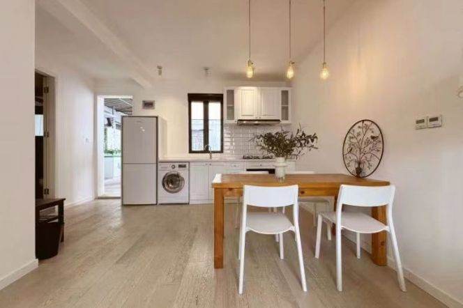 Beautiful 1BR APT Floor heating Fuxing Rd 7.9k