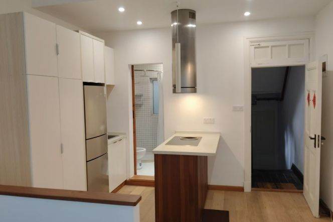 1 br near L1/L10/L12 south shaanxi rd station+floor heating