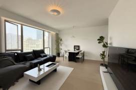 High-rise Apt with Horizontal Hall