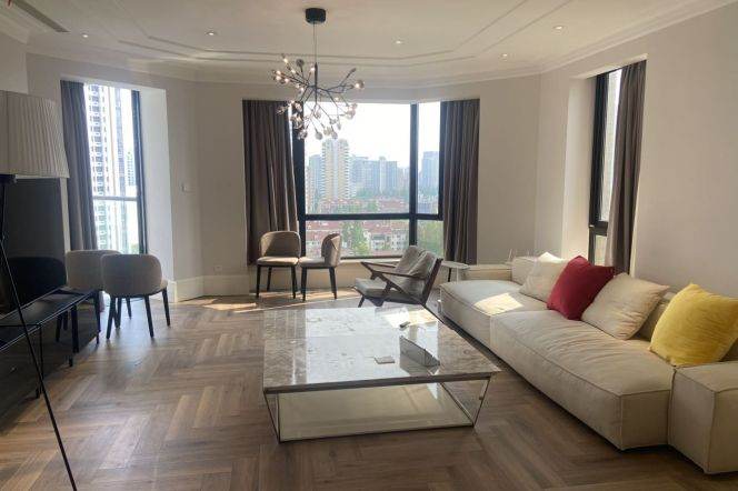 Jiaotong Uni| Spacious 3BR 2BA 220sqm with Floor Heating & Central AC