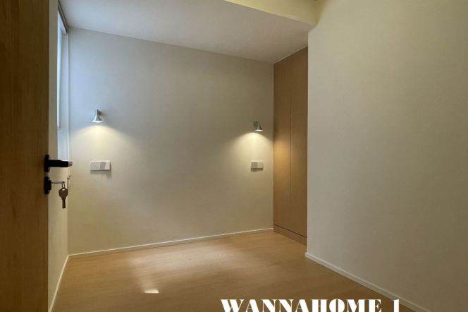 New&Spacious&Modern Elevator 2Bdrs 1Bath Apt+L2/3/4 Zhong Shan Park+Large Balcony