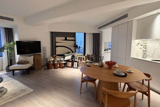 Modern and bright apartment with floor-to-ceiling windows, jing'an 