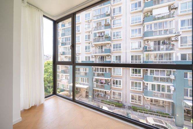 Modern 2BR | High-End Fittings | Steps to Multiple Metro Lines