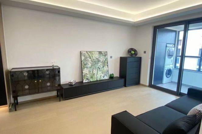3BR 2 Bath Almost-New Flat near Line 2 Panxiang Rd | No Agency Fee
