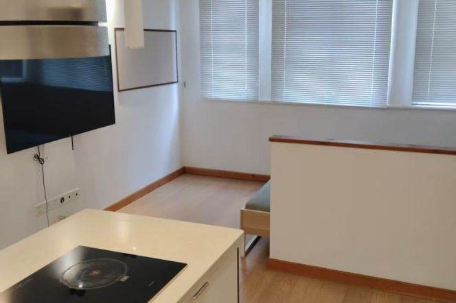 1 br near L1/L10/L12 south shaanxi rd station+floor heating