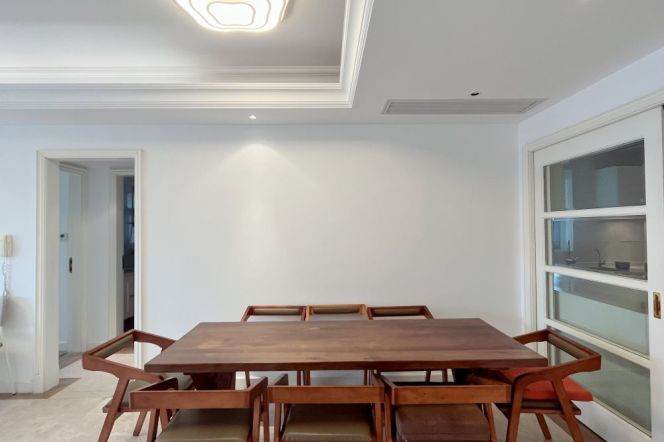 3BR Apartment with floor heating,Nr line 1/10 south shanxi rd