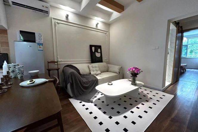Jiaotong uni/modern 1br 2lr/bright room/brand furniture,@L10/11