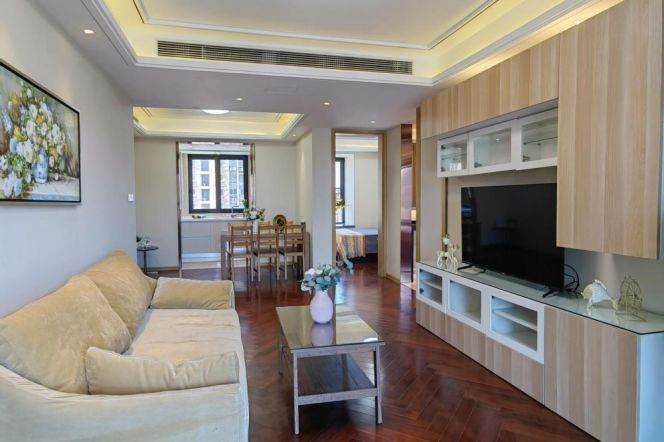 Modern 3 br with floor heating in PuDong, 5 mins to L 13 HuaPeng Rd st. 30 mins to XinTianDi