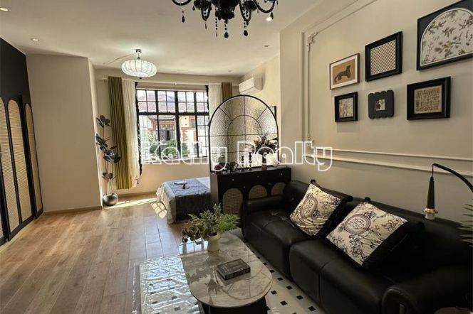 Historic 1BR APT Fuxing Rd nr Changshu Rd 7.3k