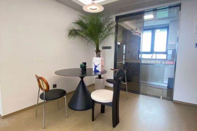 3BR 2 Bath Almost-New Flat near Line 2 Panxiang Rd | No Agency Fee