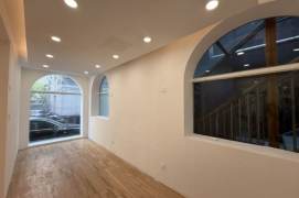 Xujiahui Commercial Area, Shanghai Exhibition / Showroom Space for Lease | 300 sqm