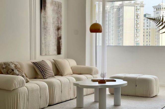 Cream-Style 2BR 2BA 120m² nr Jiangsu Rd Station