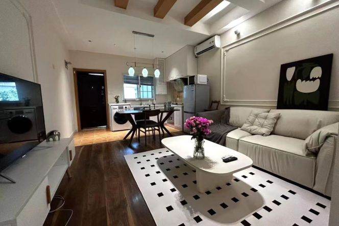 Jiaotong uni/modern 1br 2lr/bright room/brand furniture,@L10/11