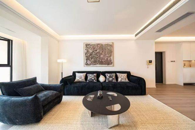 Suzhou Creek River View | 3BR 2BA 142sqm Putuo
