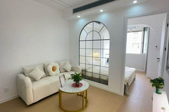 Brand new/cozy 1br 1lr/bright room/NR Jing'an temple,Jiangsu rd@L11/2