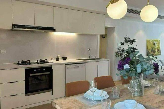 Elegant 3BR 2BA Apt | The Grand Plaza, Julu Rd