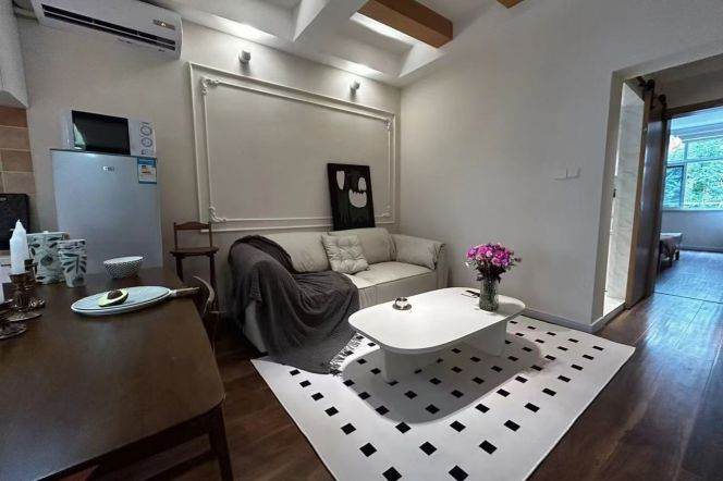 Jiaotong University Station 1Br Line10/11
