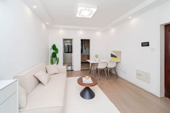 Tasty brand new 1br apt close to Laowaijie, No.71 bus station nearby