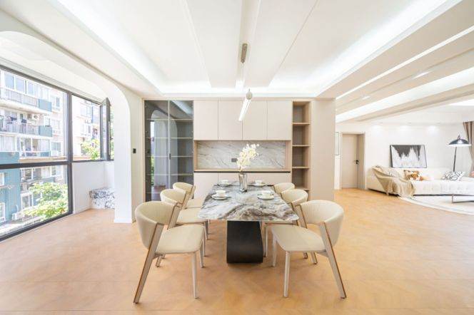 Modern 2BR | High-End Fittings | Steps to Multiple Metro Lines
