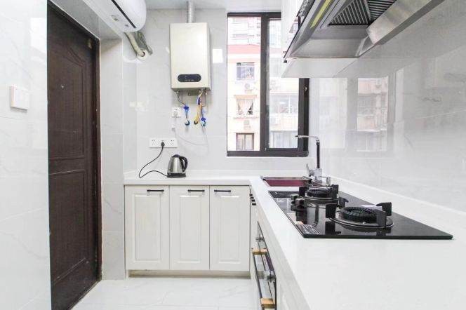 9.8k Comfort 3Br with open balcony Nr Golbal Harber line3/4/11/13/14