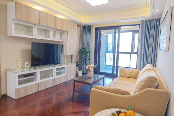 Modern 3 br with floor heating in PuDong, 5 mins to L 13 HuaPeng Rd st. 30 mins to XinTianDi