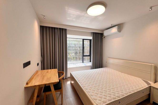 Simple tasty 2br apt close to Korean Town,Line 9