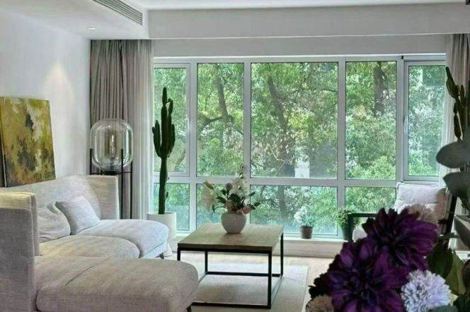 Elegant 3BR 2BA Apt | The Grand Plaza, Julu Rd