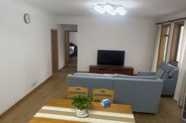 3BR 2Baths in Gu'bei near line 10&15